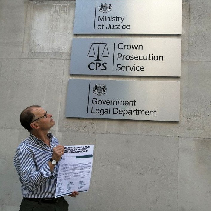 To mark the tenth anniversary of Debbie Purdy's landmark assisted dying case, which resulted in the current Director of Public Prosecutions (DPP) guidelines on the Assisted Suicide law, My Death, My Decision has published an open letter to the incoming Secretary of State for Justice, Rt Hon Robert Buckland QC MP,  calling for a review into the working of the Assisted Suicide law in England and Wales. The Guardian published the letter on the anniversary date of 30th July. The call follows a recent parliamentary debate on the issue in which MPs made a similar call.